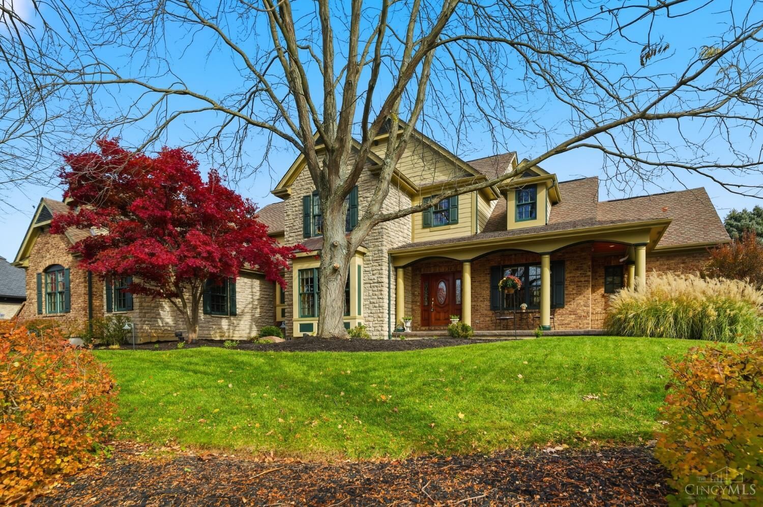 Property Photo:  4942 Stone Lake Drive  OH 45039 