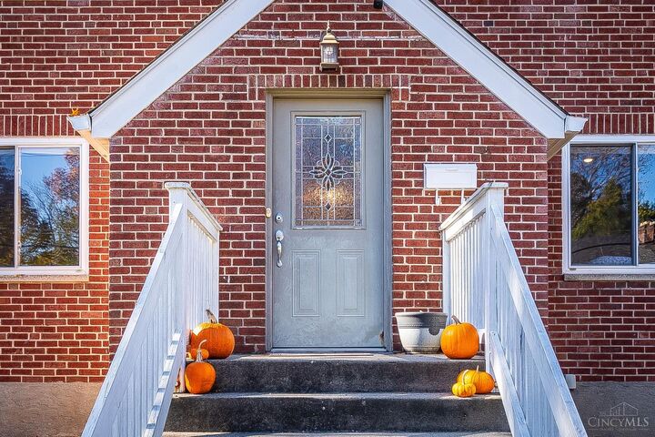 Property Photo:  6643 Sampson Lane  OH 45236 