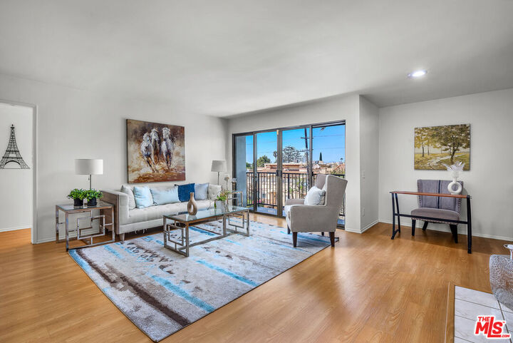 Property Photo:  14804 Magnolia Blvd  CA 91403 