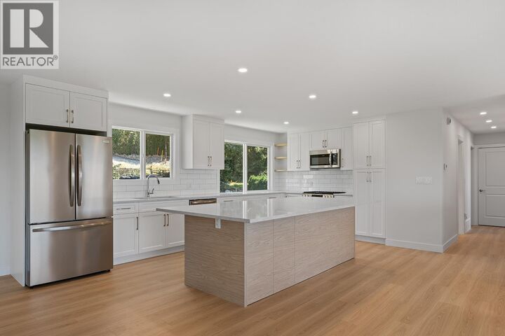 1175 Hillcrest Road  Kelowna BC V1P 1B7 photo