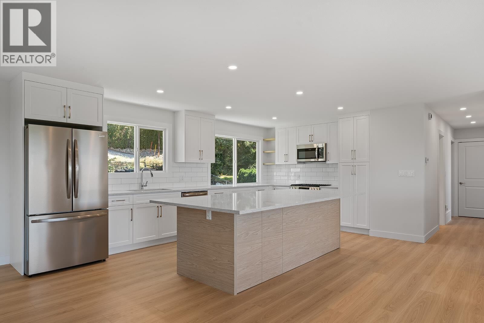 Property Photo:  1175 Hillcrest Road  BC V1P 1B7 