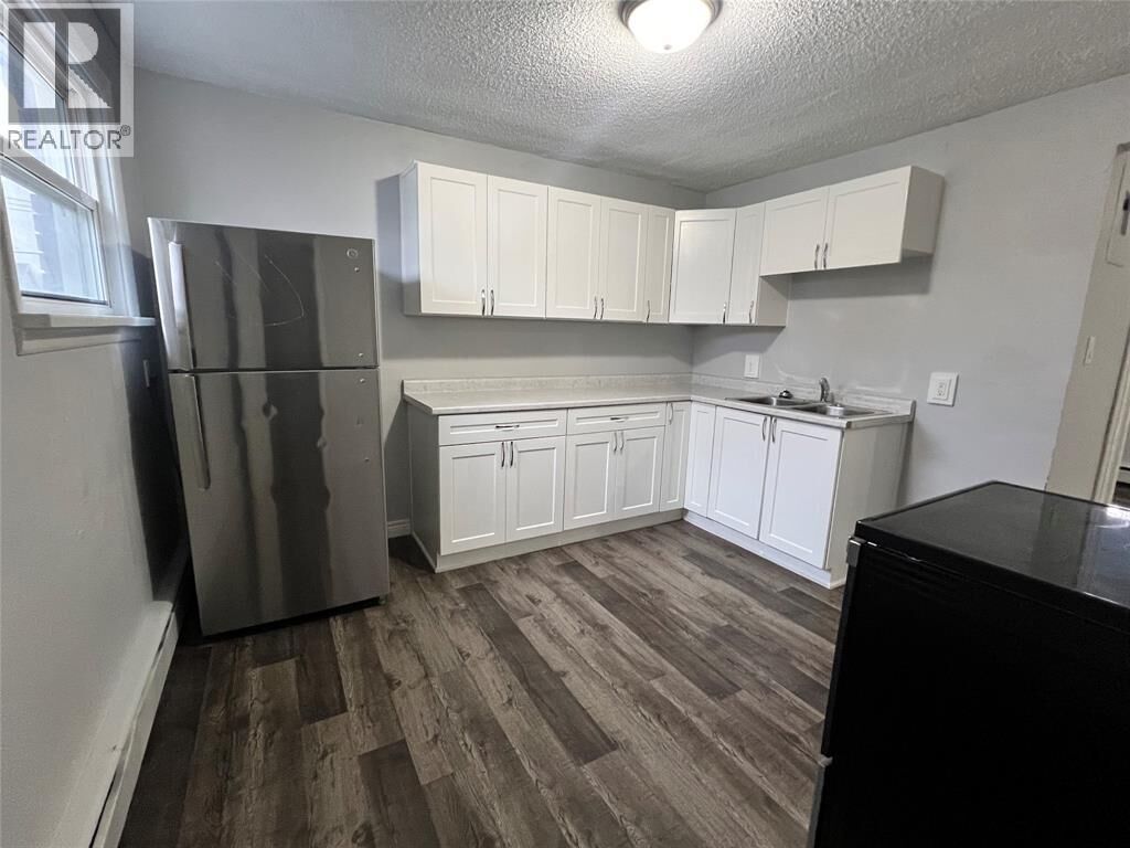 Property Photo:  537 Confederation Street  ON N7T 2C1 