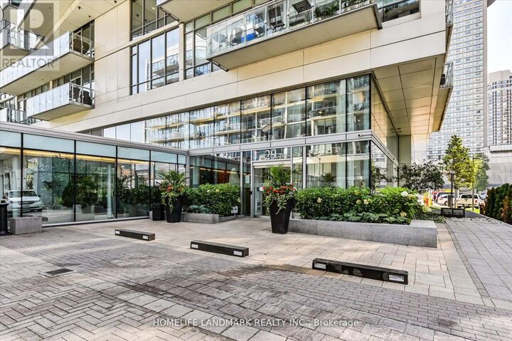 Property Photo:  29 Queens Quay East Th102  ON M5E 0A4 