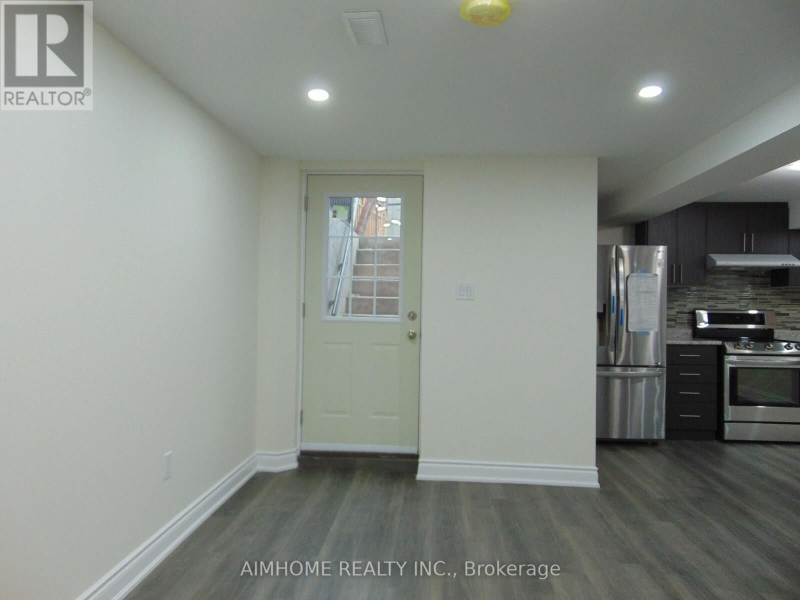 Property Photo:  2450 Credit Valley Road  ON L5M 4G6 