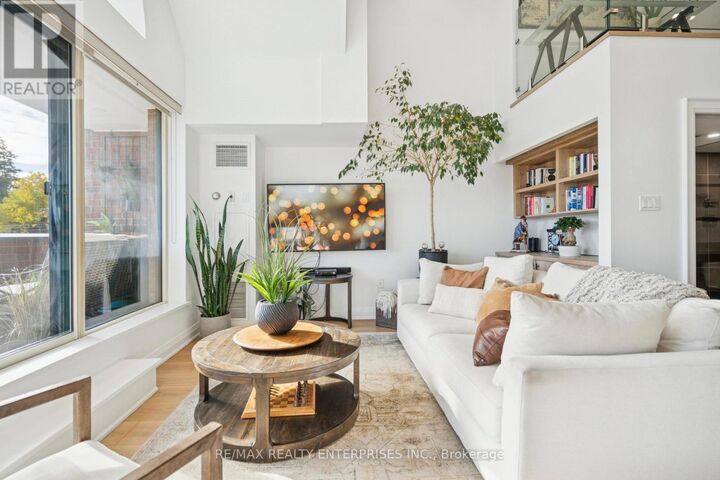 Property Photo:  185 Robinson Street Ph08  ON L6J 5W7 