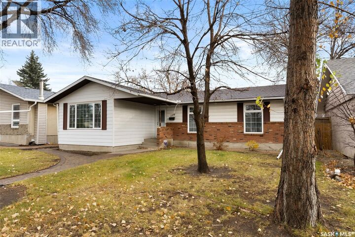 Property Photo: 129 N McCarthy Boulevard N SK S4R 5S2