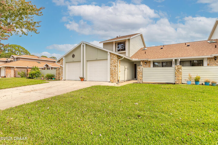 Photo de la propriété: 221 Surf Scooter Drive FL 32119