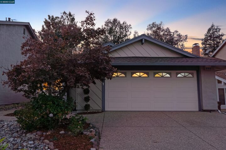 Property Photo:  4962 Shadowfalls Dr  CA 94553 