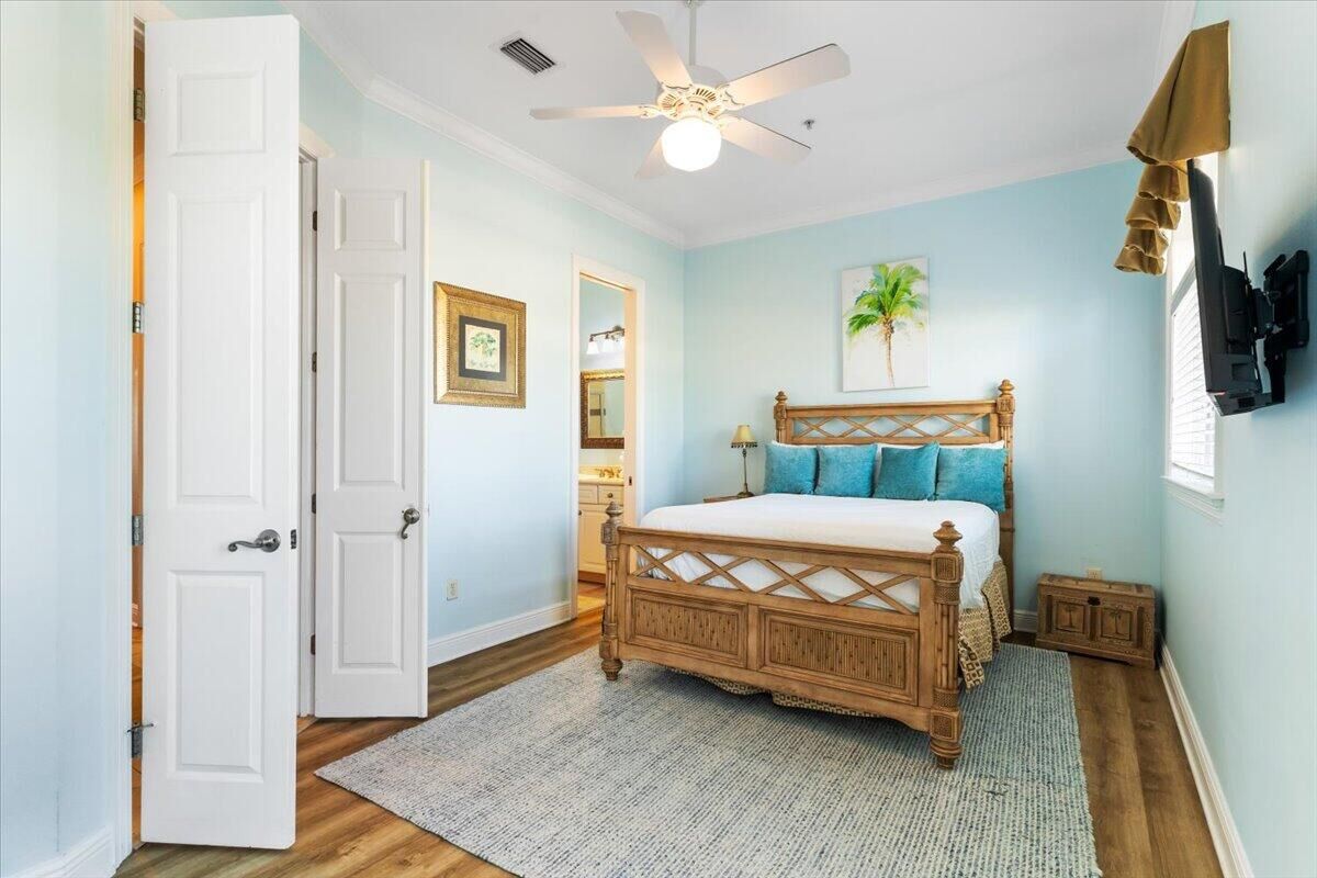 Property Photo: 7923 Gulf Boulevard FL 32566