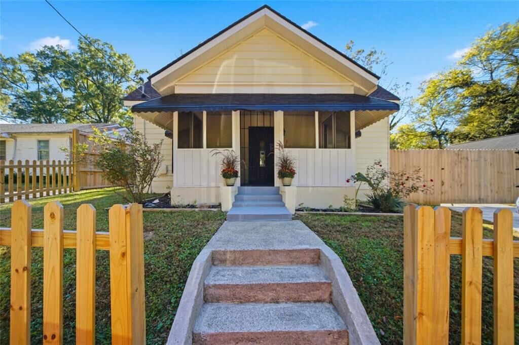 Property Photo:  26 Walker Street  GA 30120 