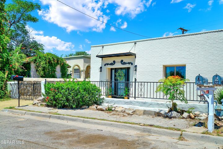 121 Rio Road  El Paso TX 79932 photo