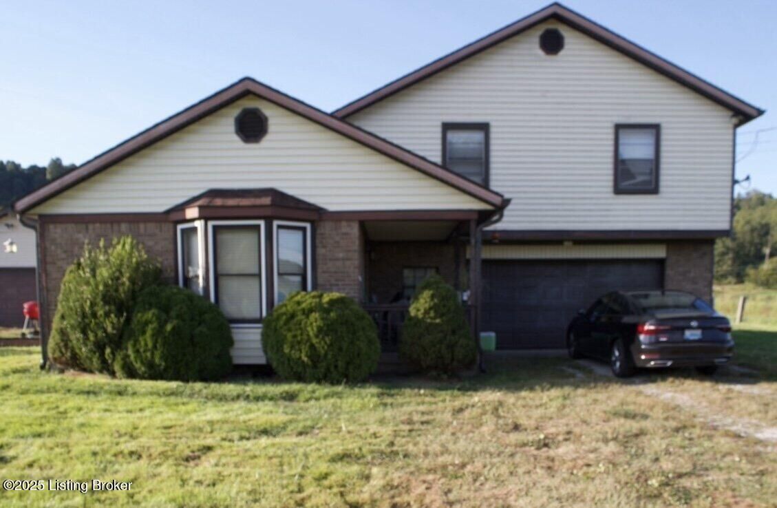 Property Photo: 2381 Knob Creek Rd KY 40165