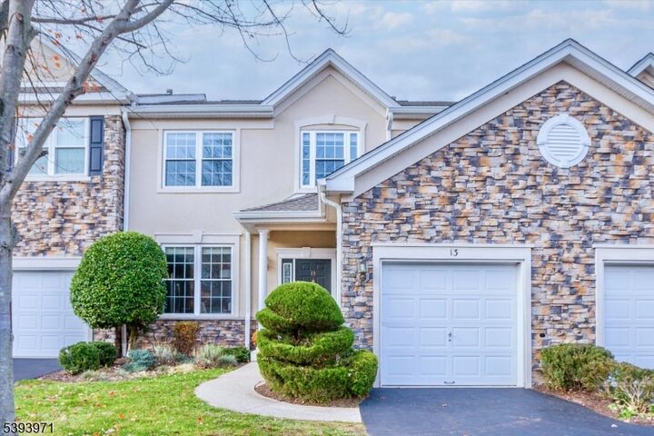 13 Fernwood Ct  Readington Twp. NJ 08889 photo