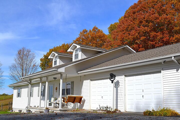 6613 Back Valley Rd  Lindside WV 24951 photo