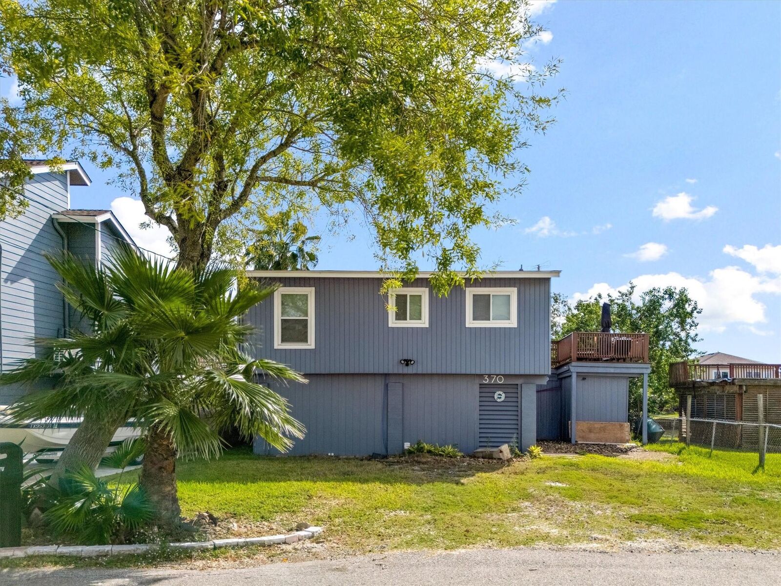 Property Photo:  370 Ling Street  TX 77563 