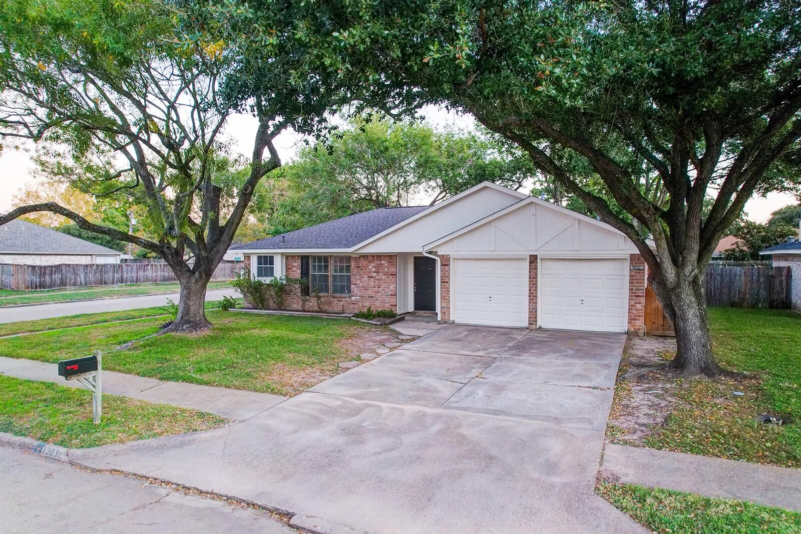 Property Photo:  1003 Valley Ranch Drive  TX 77450 