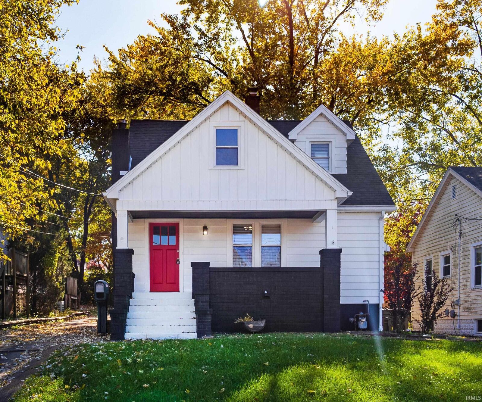 Property Photo: 3106 Mount Vernon Avenue IN 47712