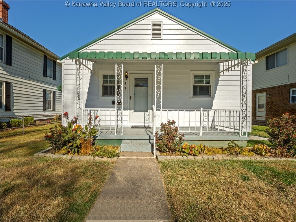 Property Photo: 2326 Monroe Avenue WV 25177