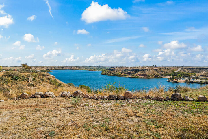 Property Photo: 304 Palomino Drive TX 79404