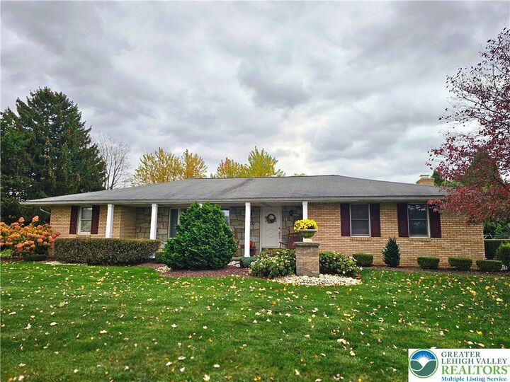 4090 Farmersville Road  Bethlehem Twp PA 18045 photo