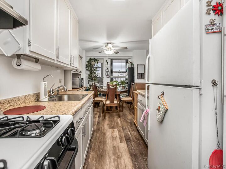 Property Photo: 1966 Newbold Avenue 505 NY 10472