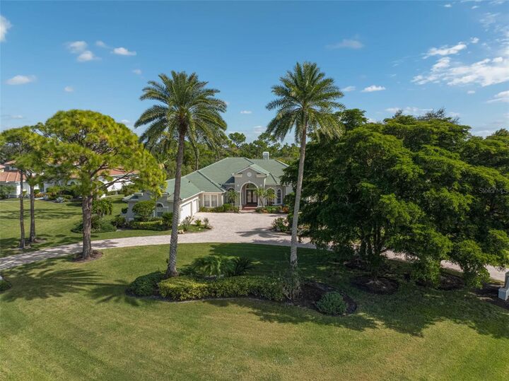Property Photo:  538 Dove Pointe Drive  FL 34229 