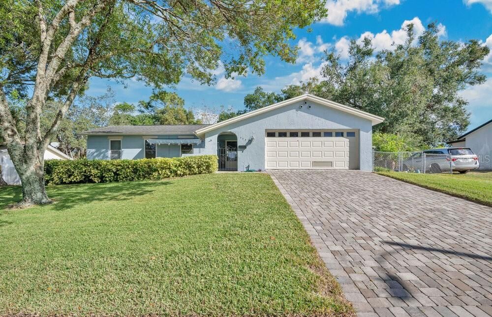 Property Photo:  535 Sunrise Drive  FL 32707 