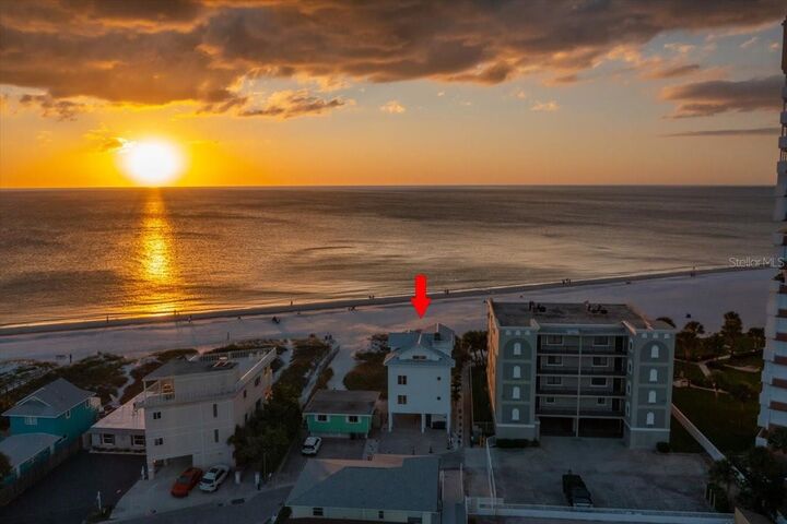 Property Photo: 17852 Lee Avenue FL 33708