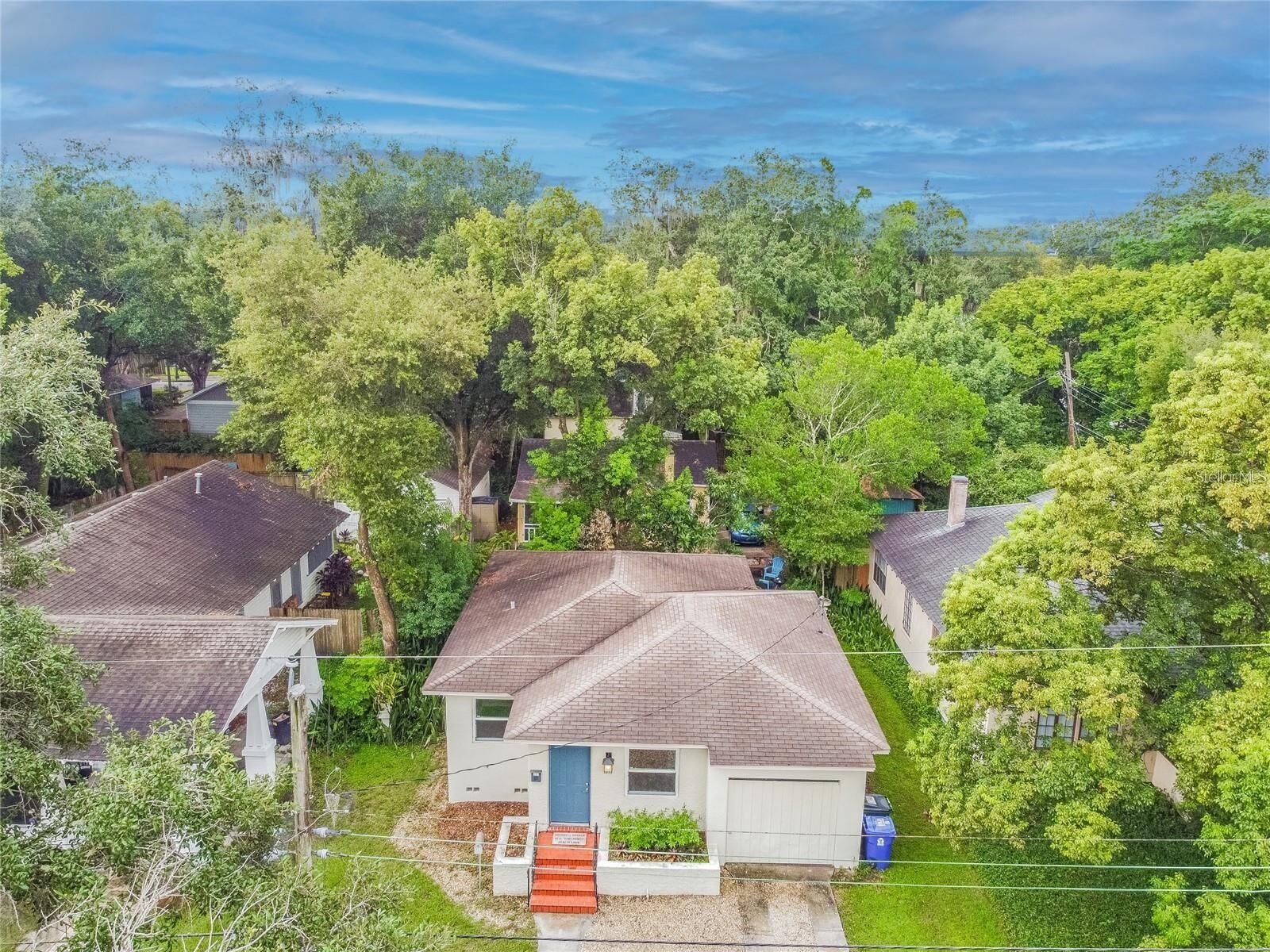 Property Photo:  903 Vistabula Street  FL 33801 