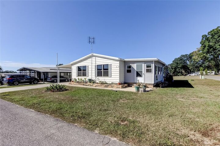 Property Photo:  10151 Hamp Drive  FL 33525 