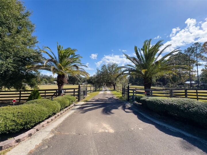 Property Photo: 12119 NW 122nd Terrace FL 32615