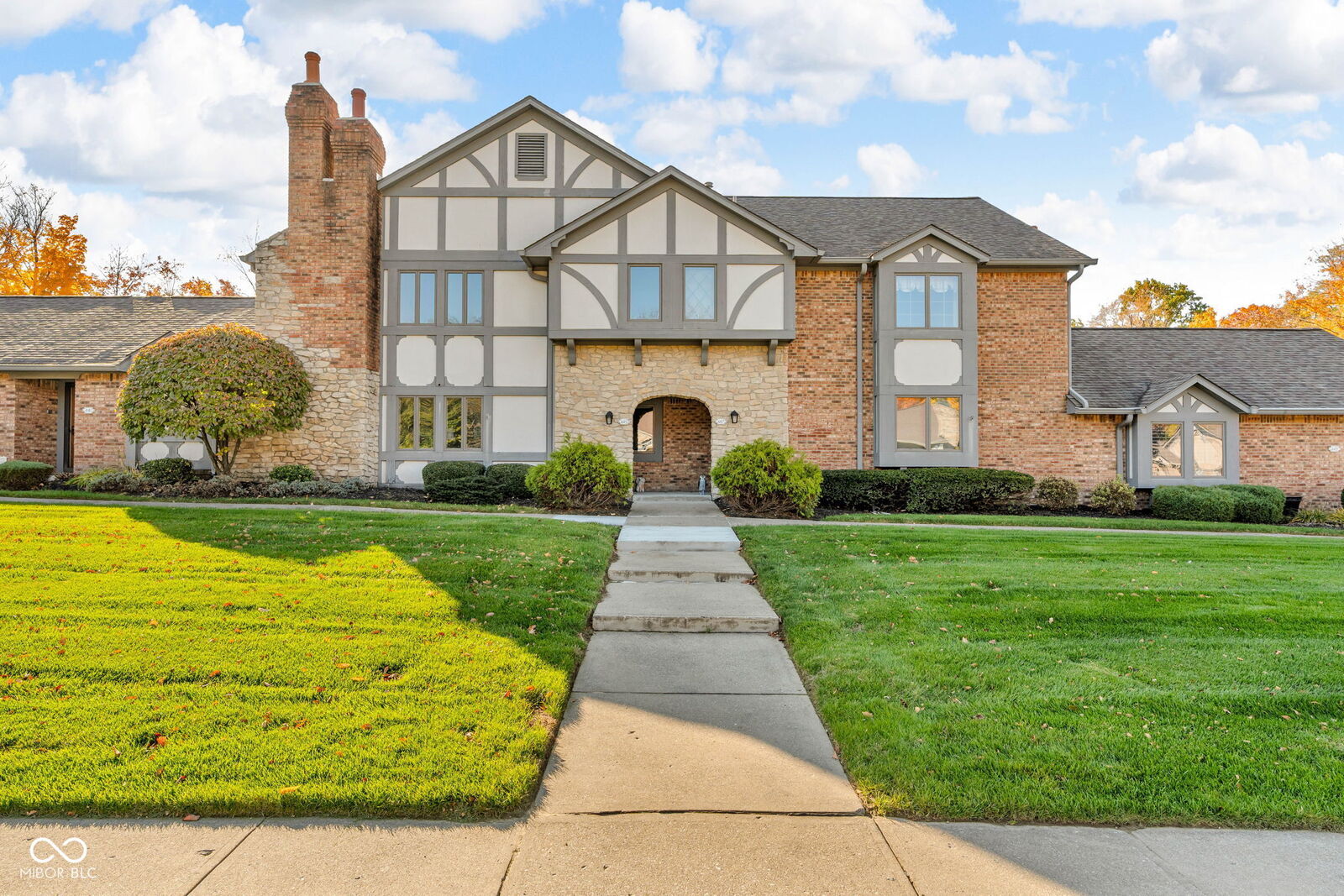 Property Photo:  445 Camby Court  IN 46142 