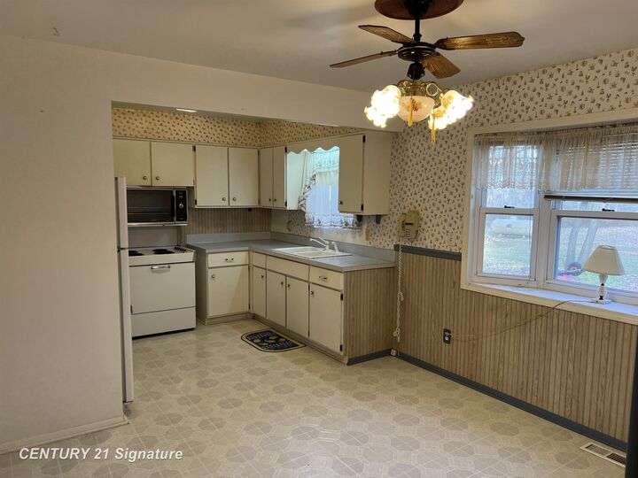 Property Photo: 11382 N Belsay Road MI 48420-9756