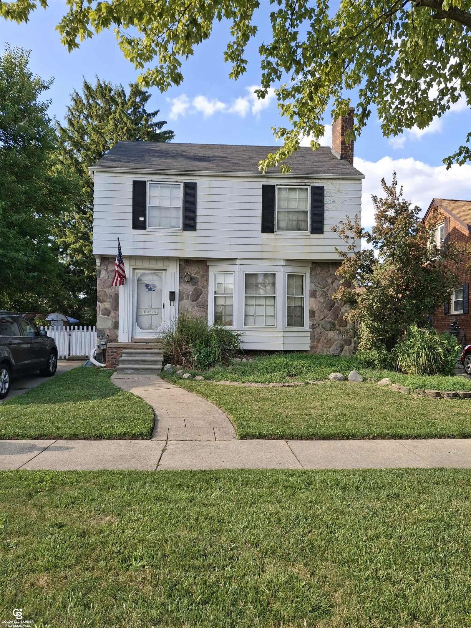 Property Photo: 1034 Emmons Boulevard MI 48146