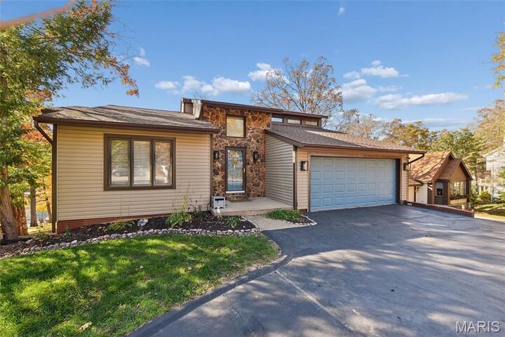 9833 E Vista Drive  Hillsboro MO 63050 photo