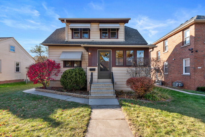 3943 S 1st St  Milwaukee WI 53207 photo