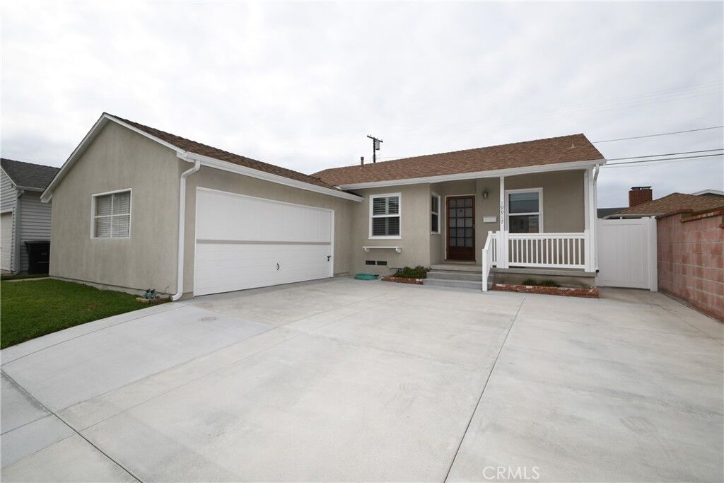 Property Photo:  19917 Ingrum Way  CA 90503 