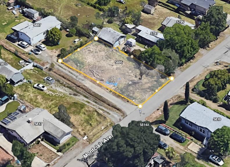 Property Photo: 5805 Montclair Avenue CA 95901