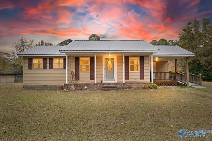 Property Photo: 202 Katherine Drive AL 35951