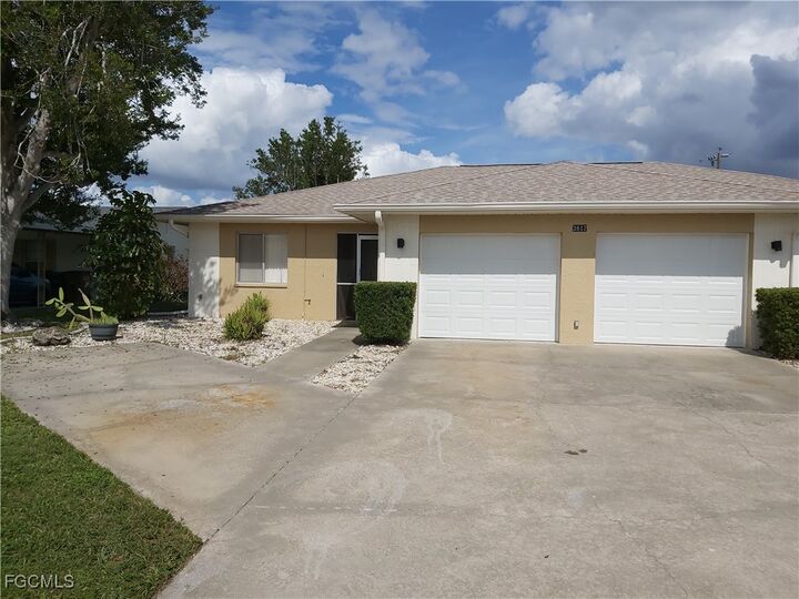 Property Photo:  3817 SE 11th Avenue A  FL 33904 