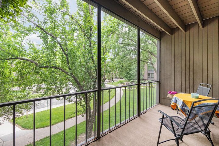 Property Photo:  6085 Lincoln Drive 220  MN 55436 