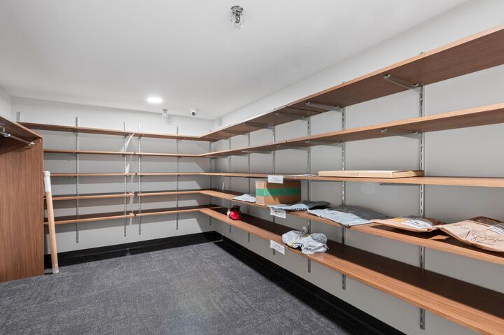 Property Photo: 433 S 7th Street 1527 MN 55415