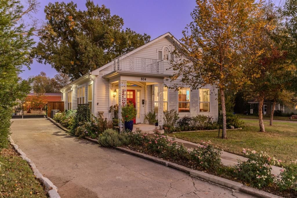 Property Photo:  804 Church Street  TX 75482 