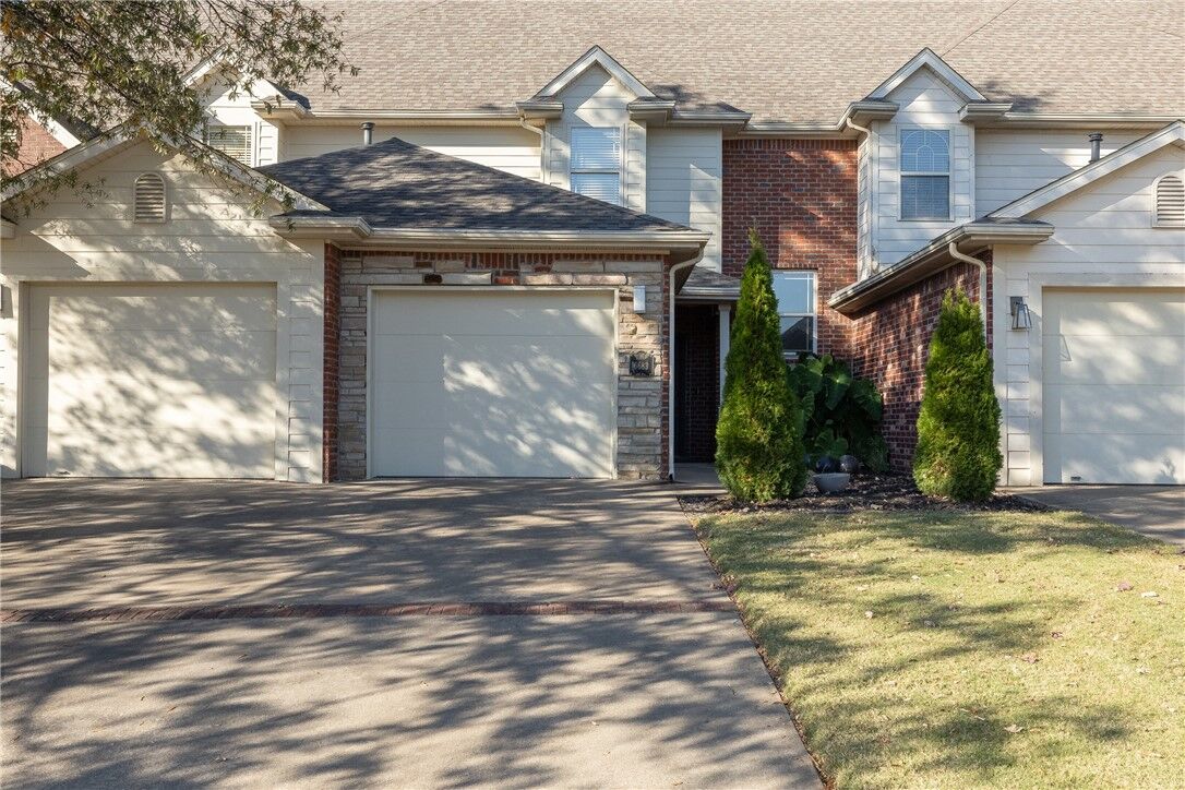 Property Photo:  6683 Valley View Road  AR 72758 