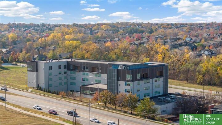 Property Photo: 215 S 181 Street 503 NE 68022