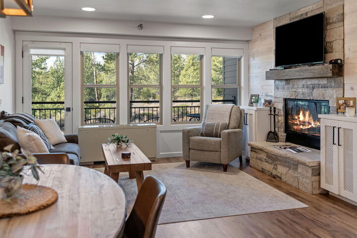 Property Photo: 18575 Century Drive 1723/1724 OR 97702