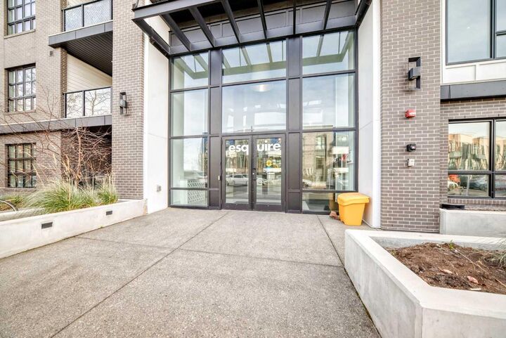 Property Photo:  4275 Norford Avenue NW 304  AB T3B 6M2 