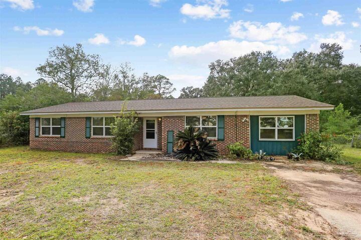 Property Photo: 8129 Mobile Hwy FL 32526