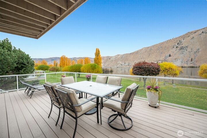 Property Photo:  345  Lakefront Drive  WA 98843 