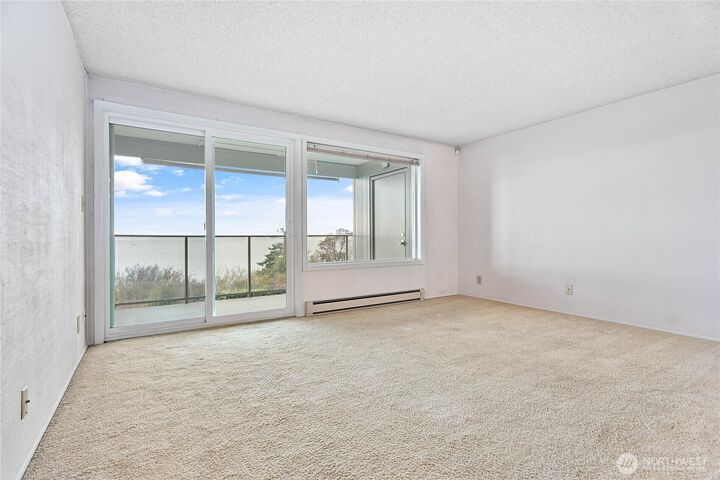 Property Photo: 600 S State 208 WA 98225